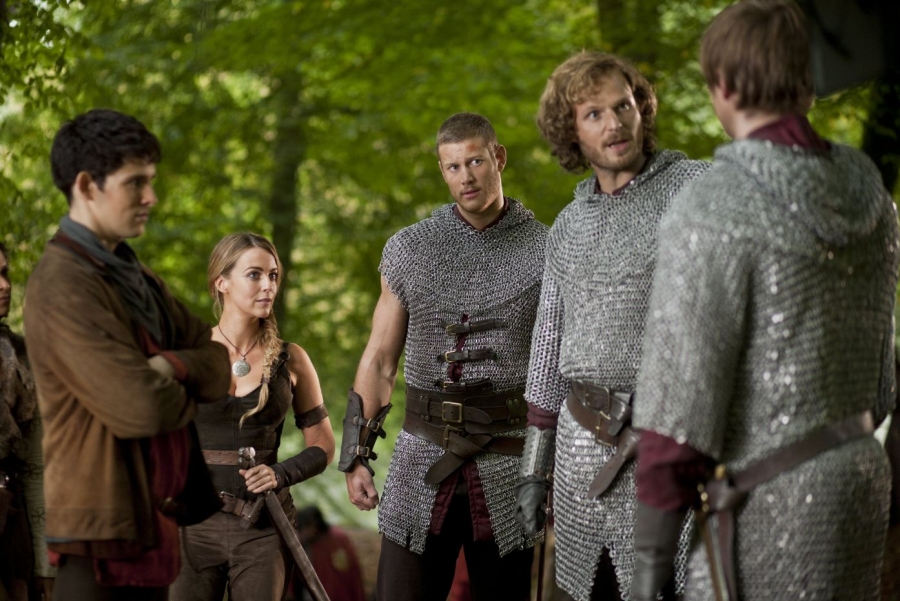 Merlin, Yseult, Perceval, Léon et Arthur dans la forêt - L'épée dans la pierre (2/2)